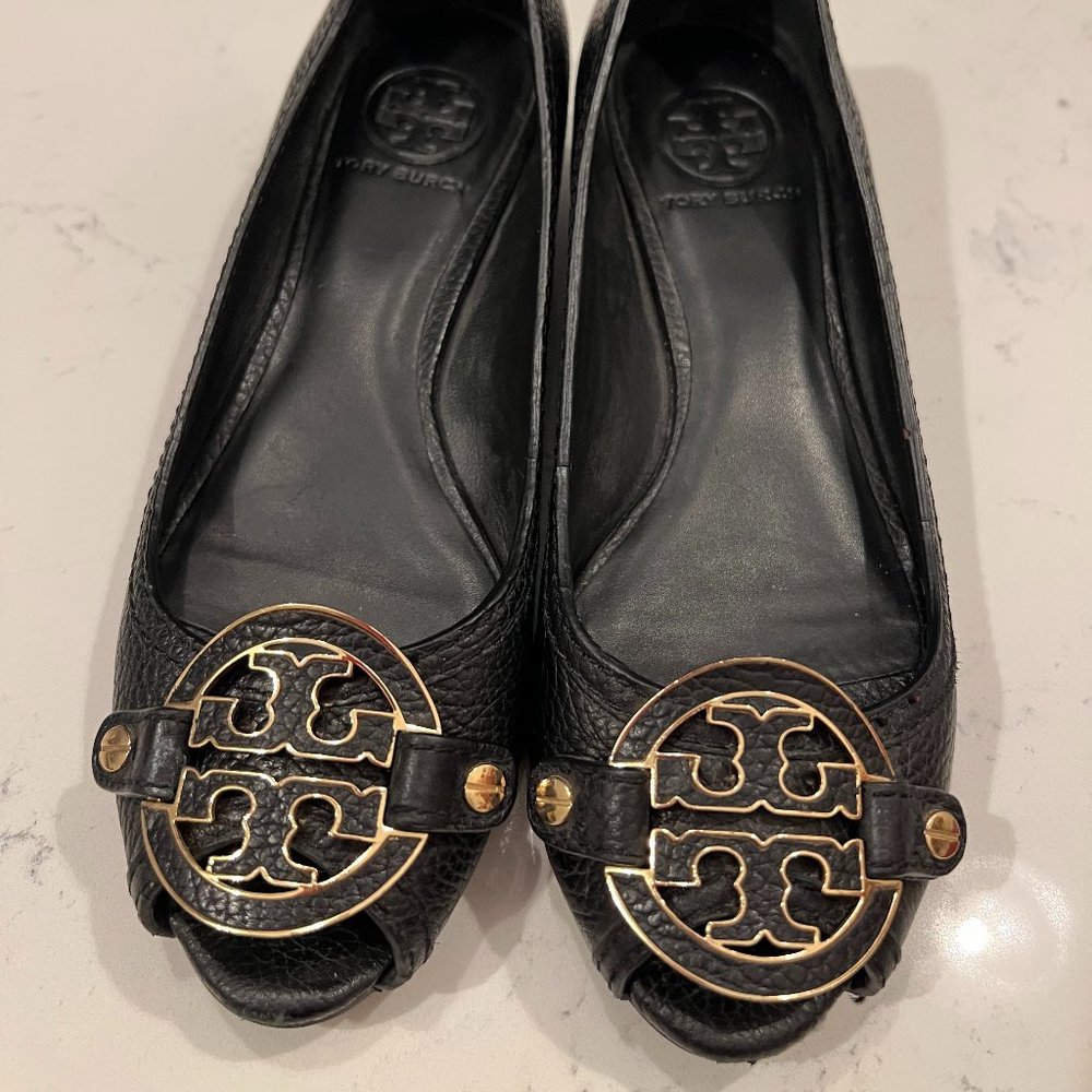 Size 7 pebbled leather Tory Burch Open Toe wedge